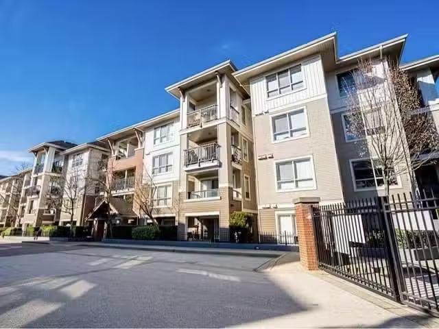 Condo for sale in Langley, British Columbia