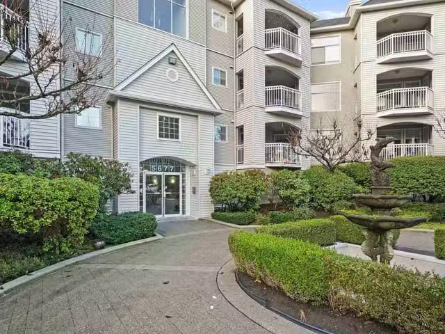 Condo for sale in Langley, British Columbia