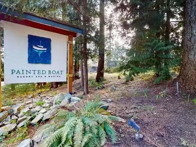 Condo for sale in Madeira Park, British Columbia