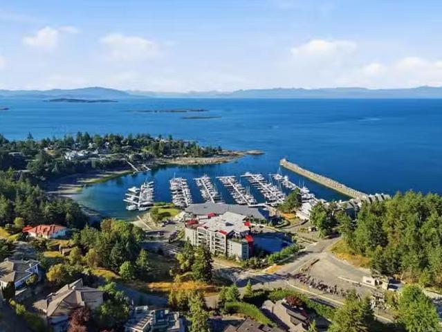 Condo for sale in Nanoose Bay, British Columbia