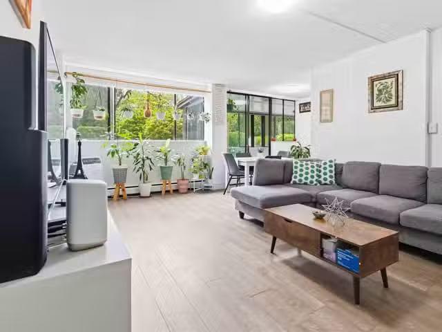 Condo for sale in New Westminster, British Columbia