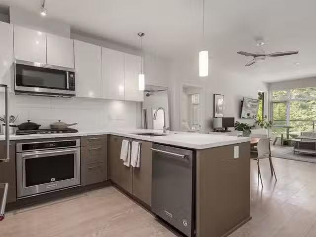 Condo for sale in New Westminster, British Columbia