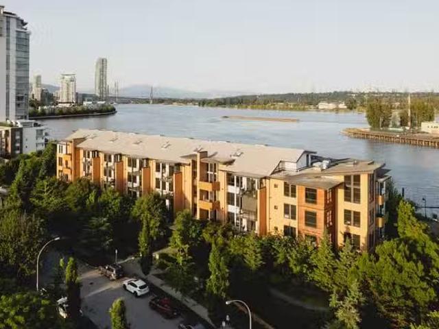 Condo for sale in New Westminster, British Columbia