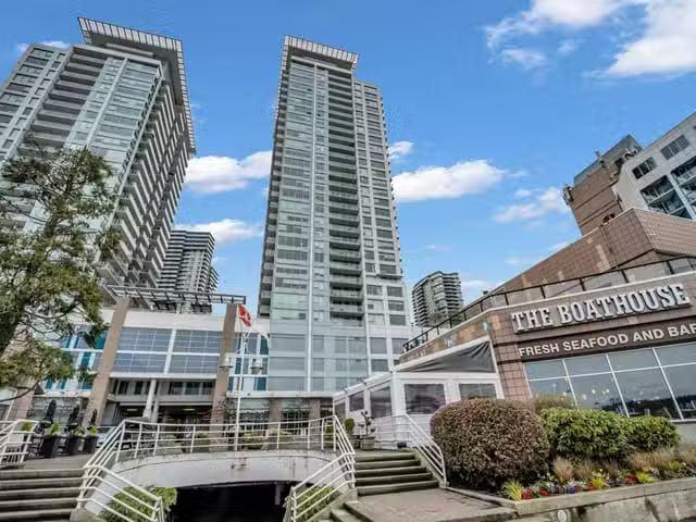 Condo for sale in New Westminster, British Columbia
