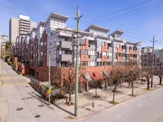 Condo for sale in North Vancouver, British Columbia