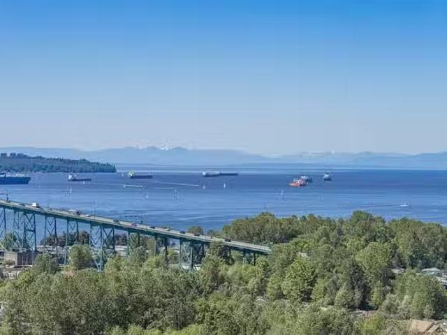 Condo for sale in North Vancouver, British Columbia