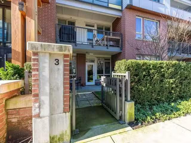 Condo for sale in North Vancouver, British Columbia