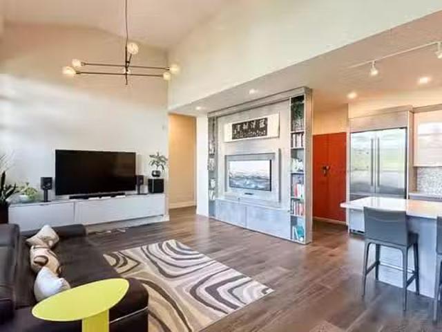 Condo for sale in North Vancouver, British Columbia