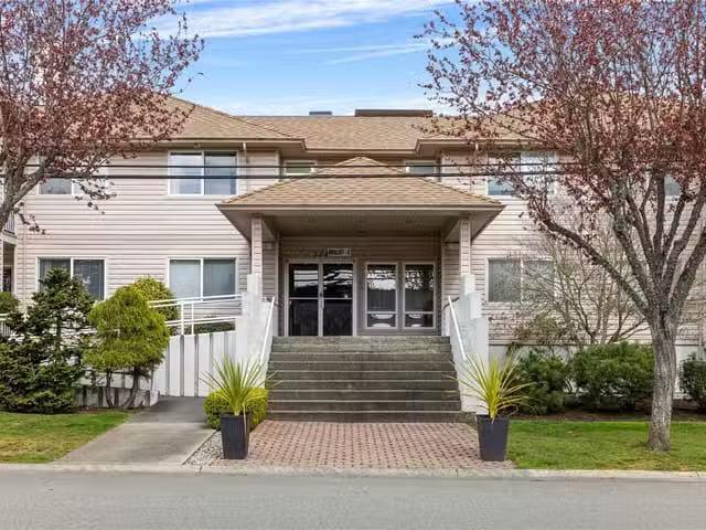 Condo for sale in Parksville, British Columbia