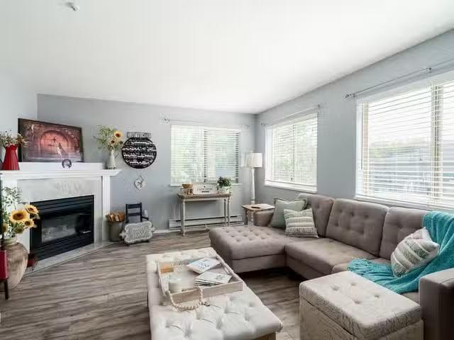 Condo for sale in Pitt Meadows, British Columbia