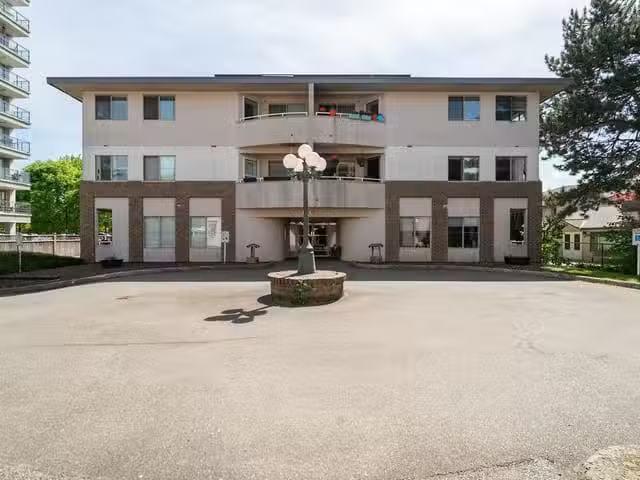 Condo for sale in Pitt Meadows, British Columbia