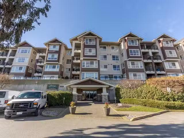 Condo for sale in Pitt Meadows, British Columbia