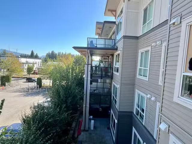 Condo for sale in Pitt Meadows, British Columbia