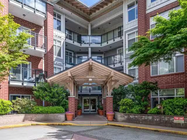 Condo for sale in Pitt Meadows, British Columbia