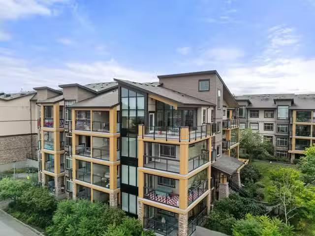 Condo for sale in Pitt Meadows, British Columbia