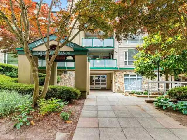Condo for sale in Pitt Meadows, British Columbia