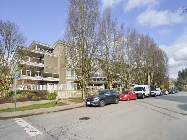 Condo for sale in Port Coquitlam, British Columbia