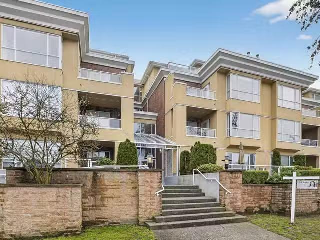 Condo for sale in Port Coquitlam, British Columbia