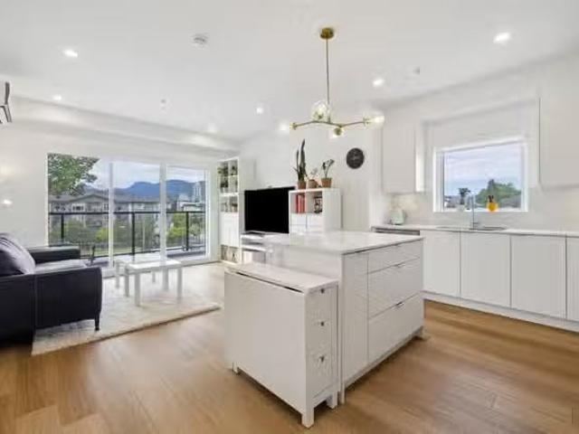 Condo for sale in Port Coquitlam, British Columbia