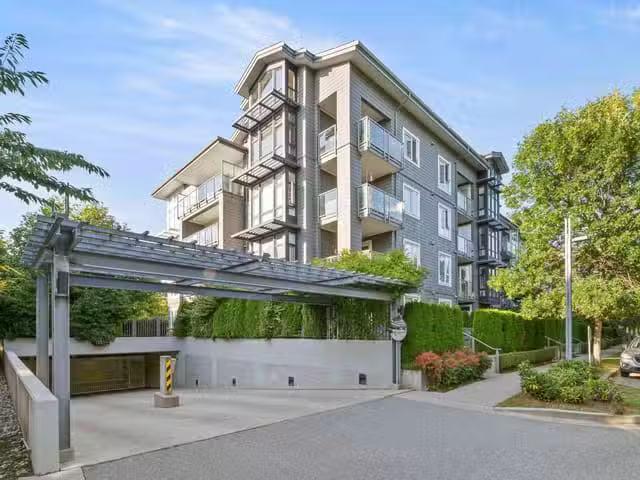 Condo for sale in Port Coquitlam, British Columbia