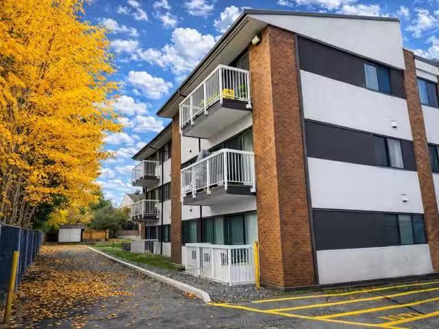 Condo for sale in Ville de Richmond, Estrie
