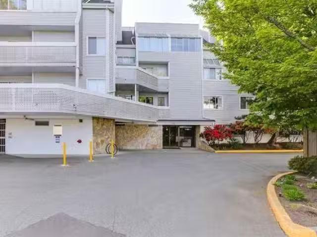 Condo for sale in Le Val-saint-françois, Quebec