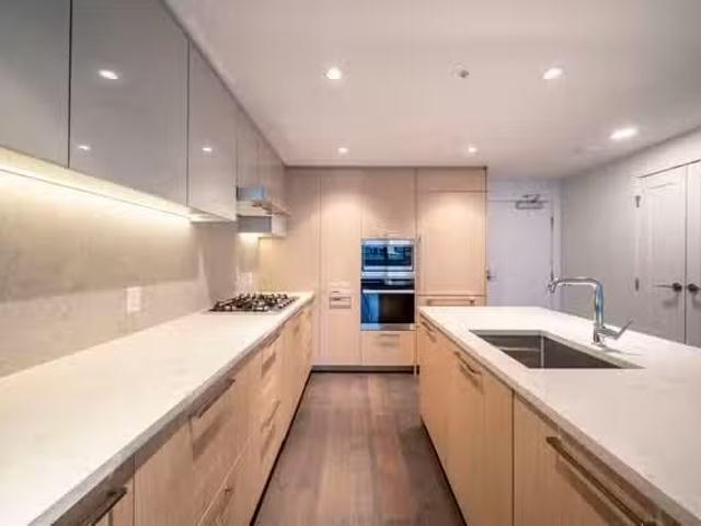 Condo for sale in Ville de Richmond, Estrie