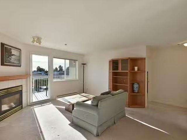 Condo for sale in Sechelt, Sunshine Coast Regional District