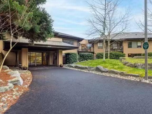 Condo for sale in Sechelt, British Columbia