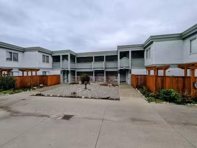 Condo for sale in Sechelt, British Columbia