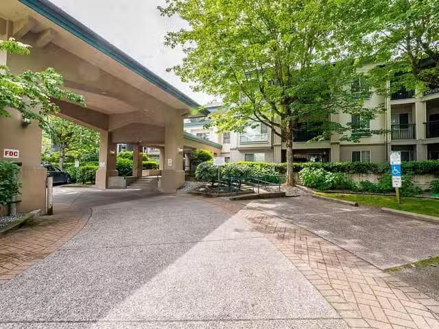 Condo for sale in Surrey, British Columbia