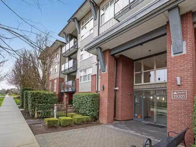 Condo for sale in Surrey, British Columbia