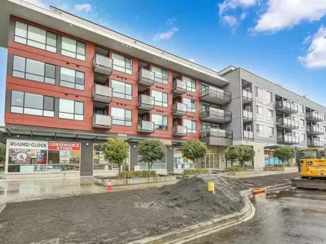 Condo for sale in Surrey, British Columbia