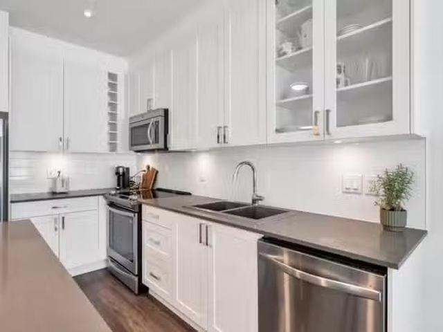 Condo for sale in Surrey, British Columbia