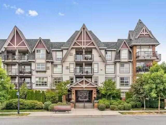 Condo for sale in Surrey, British Columbia