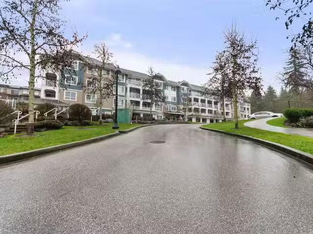 Condo for sale in Surrey, British Columbia
