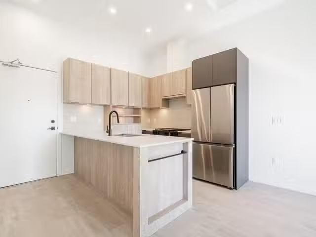 Condo for sale in Surrey, British Columbia