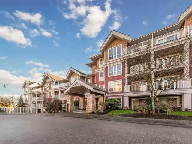 Condo for sale in Surrey, British Columbia