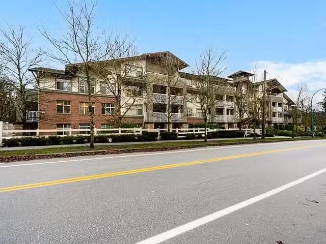 Condo for sale in Surrey, British Columbia