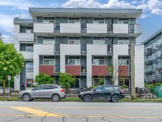 Condo for sale in Surrey, British Columbia