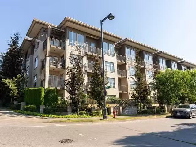 Condo for sale in Surrey, British Columbia