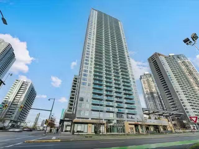 Condo for sale in Surrey, British Columbia