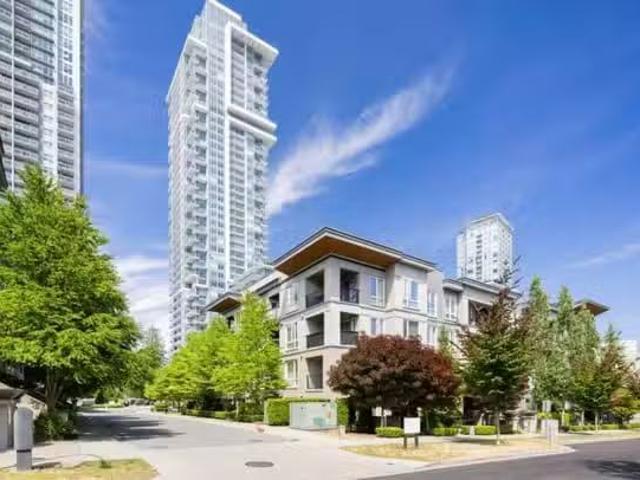 Condo for sale in Surrey, British Columbia