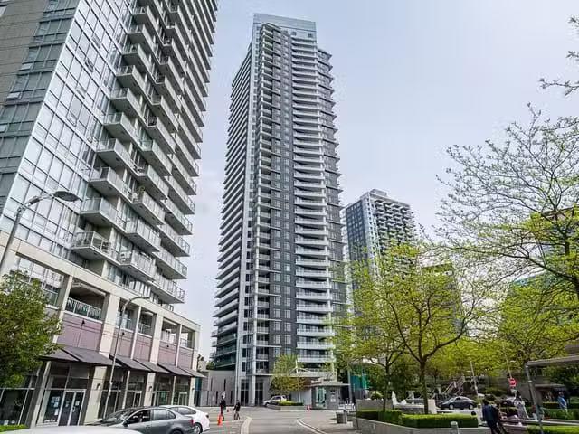 Condo for sale in Surrey, British Columbia