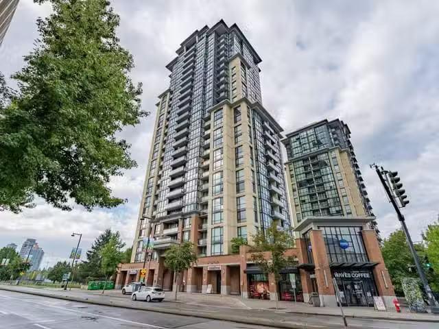 Condo for sale in Surrey, British Columbia