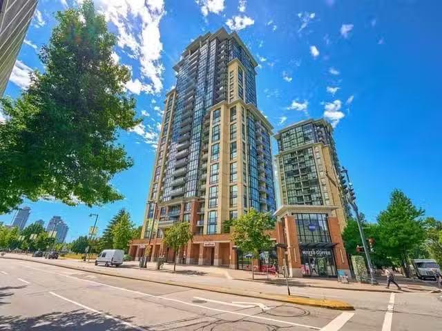 Condo for sale in Surrey, British Columbia