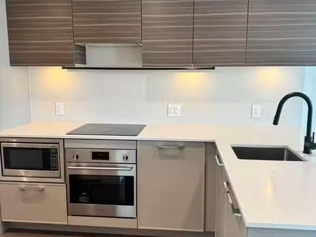 Condo for sale in Surrey, British Columbia