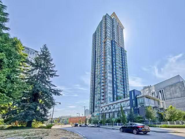Condo for sale in Surrey, British Columbia