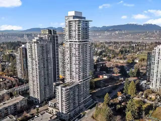 Condo for sale in Surrey, British Columbia