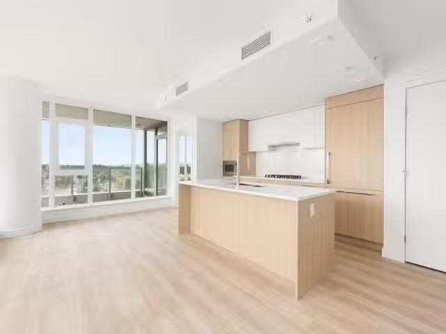 Condo for sale in Surrey, British Columbia